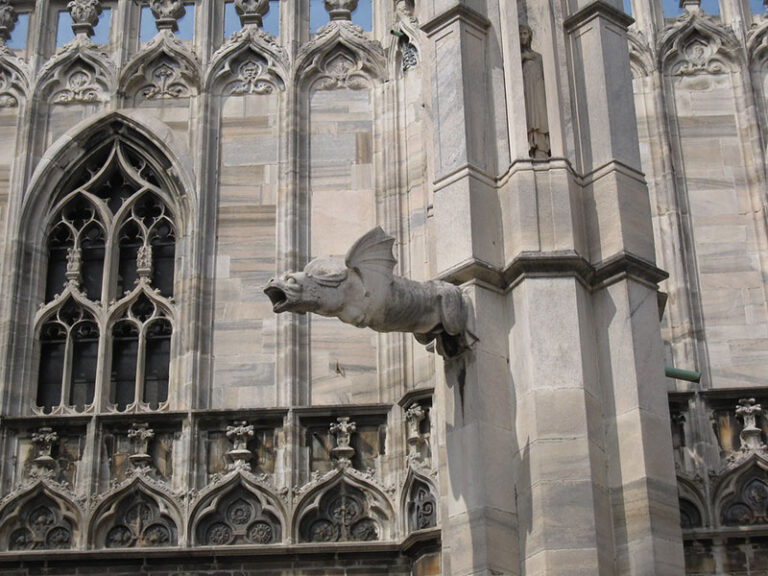 Gothic Art Examples: Dark & Intricate Architecture