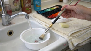 How to Clean Paintbrushes Without Damage