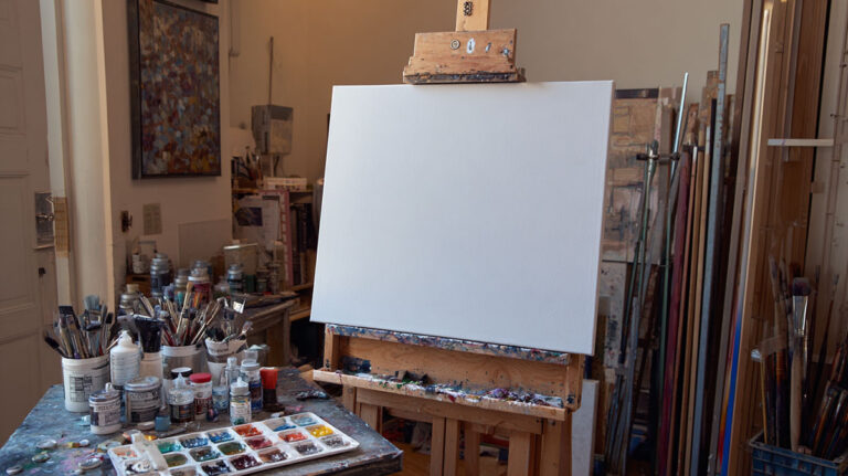 How to Prime a Canvas for Painting the Right Way